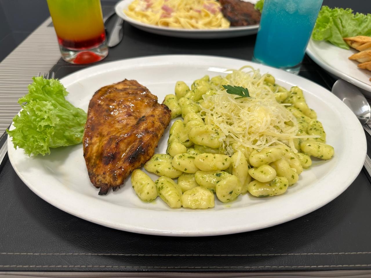 Gnochi Pesto Pollo Grillé